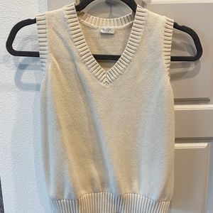Sweater vest